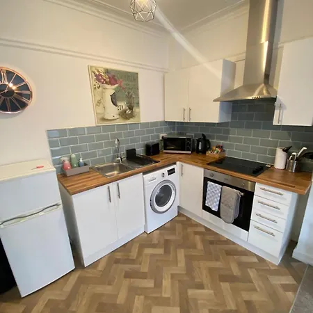 Seaside Escape In Central Bournemouth Spacious Stylish & Inviting Urban Heights Exterior photo